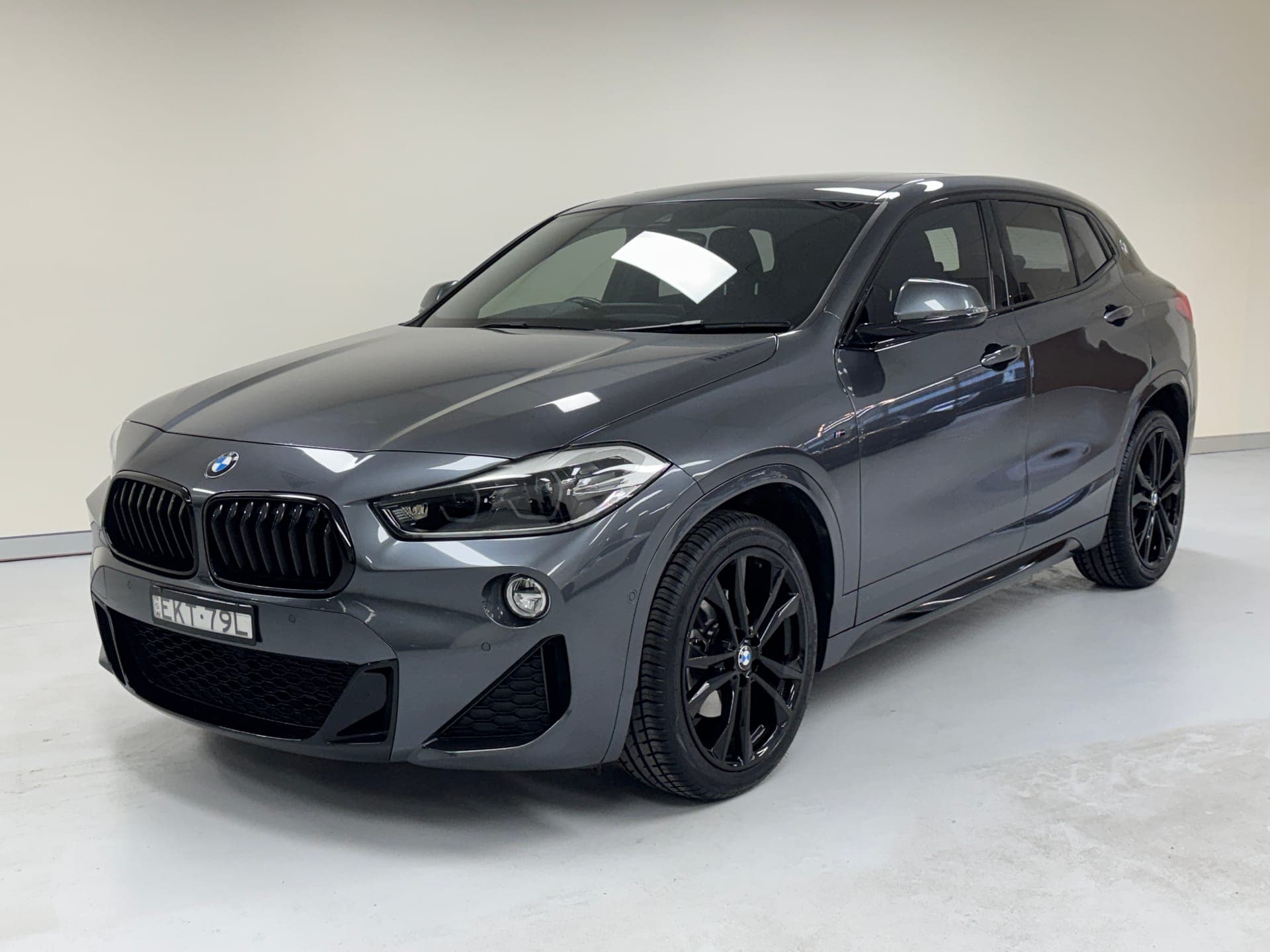 2020 BMW X2 sDRIVE18i F39 in Grey