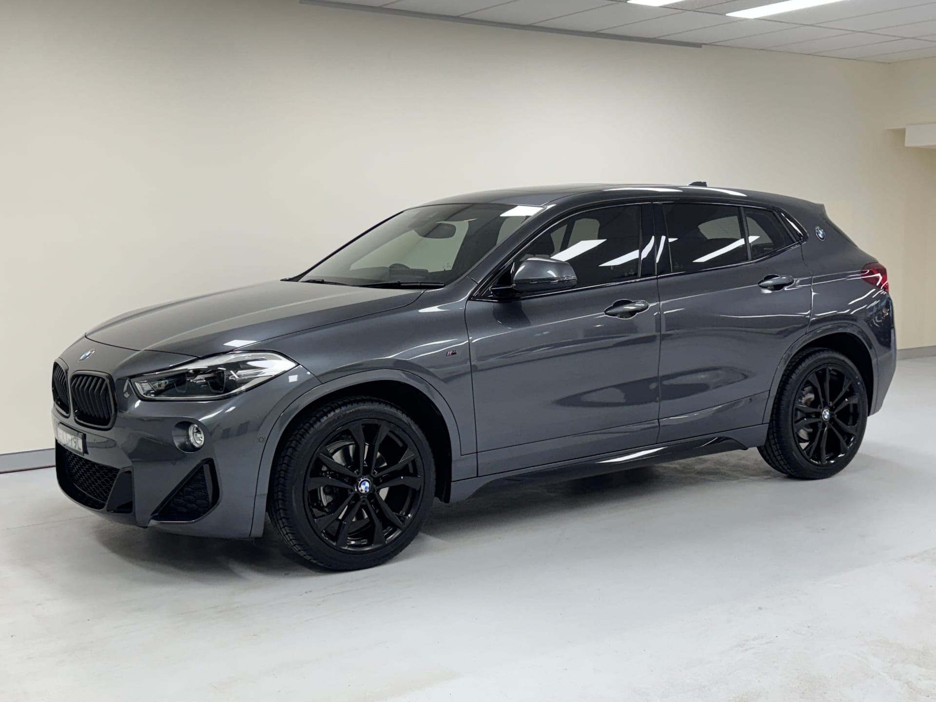 2020 BMW X2 sDRIVE18i F39 in Grey — dashboard