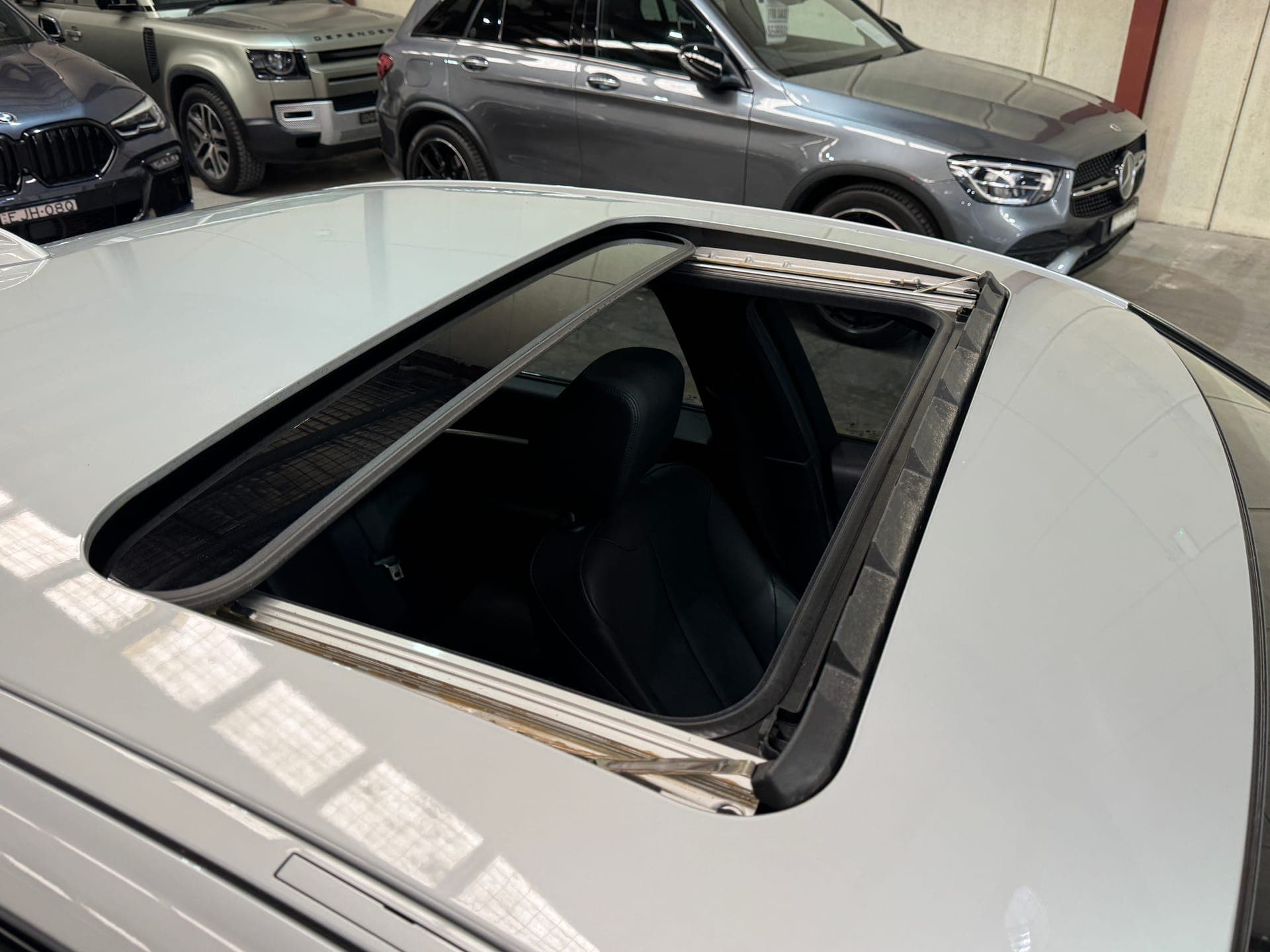 2018 BMW 3 Series 330i M Sport F30 LCI in Silver — photo 21