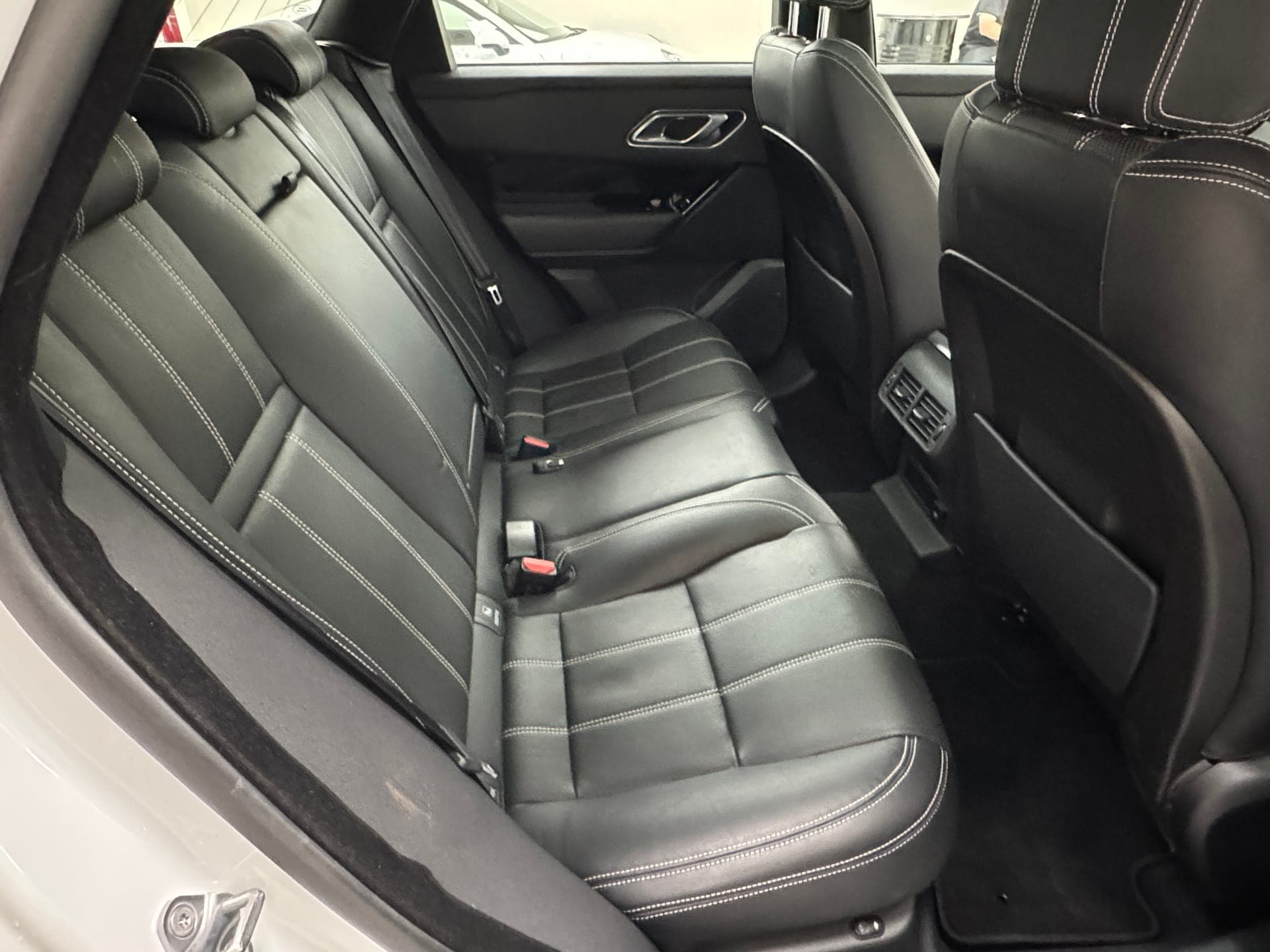 2018 Range Rover Velar D300 S AWD in White — photo 20