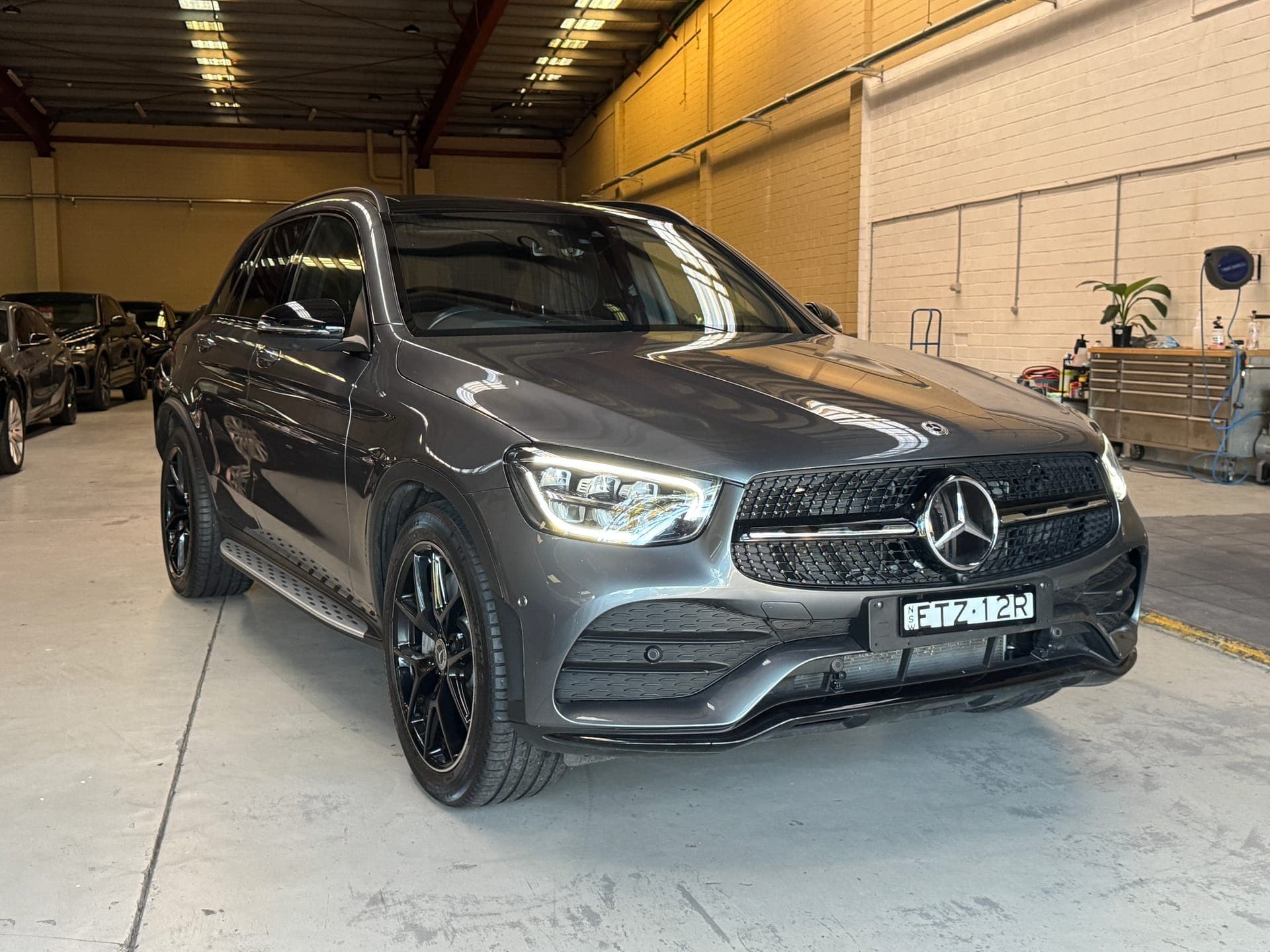 2022 Mercedes-Benz GLC 300 4MATIC in Grey