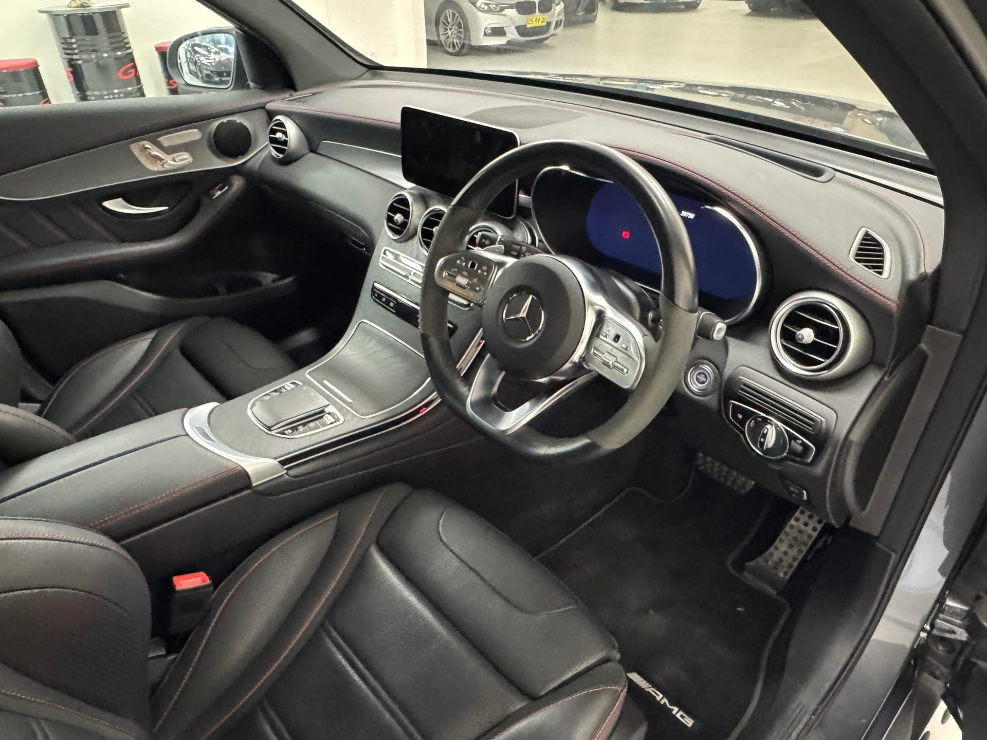 2022 Mercedes-Benz GLC 300 4MATIC in Grey — photo 13