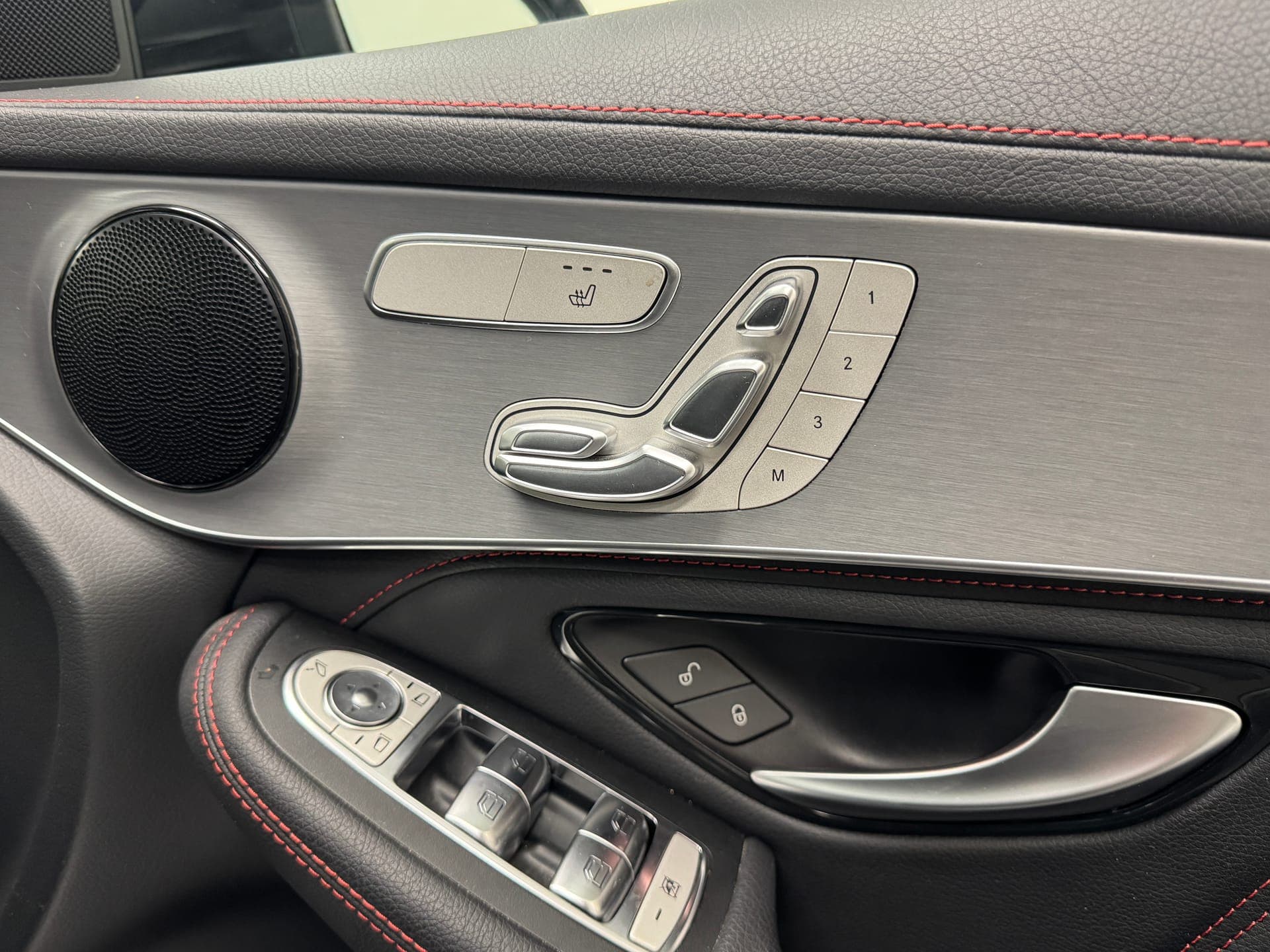 2022 Mercedes-Benz GLC 300 4MATIC in Grey — photo 14