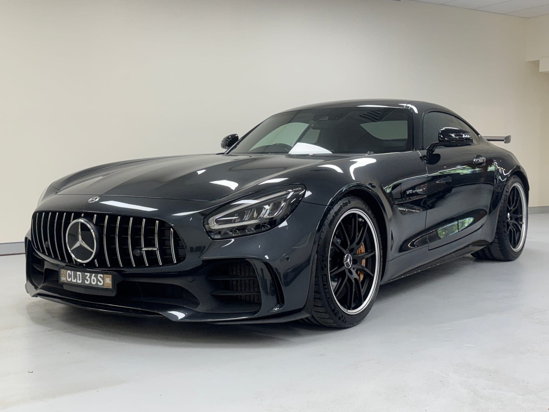 2019 MERCEDES-AMG GT R 190 MY18 in Magnetite Black — exterior side