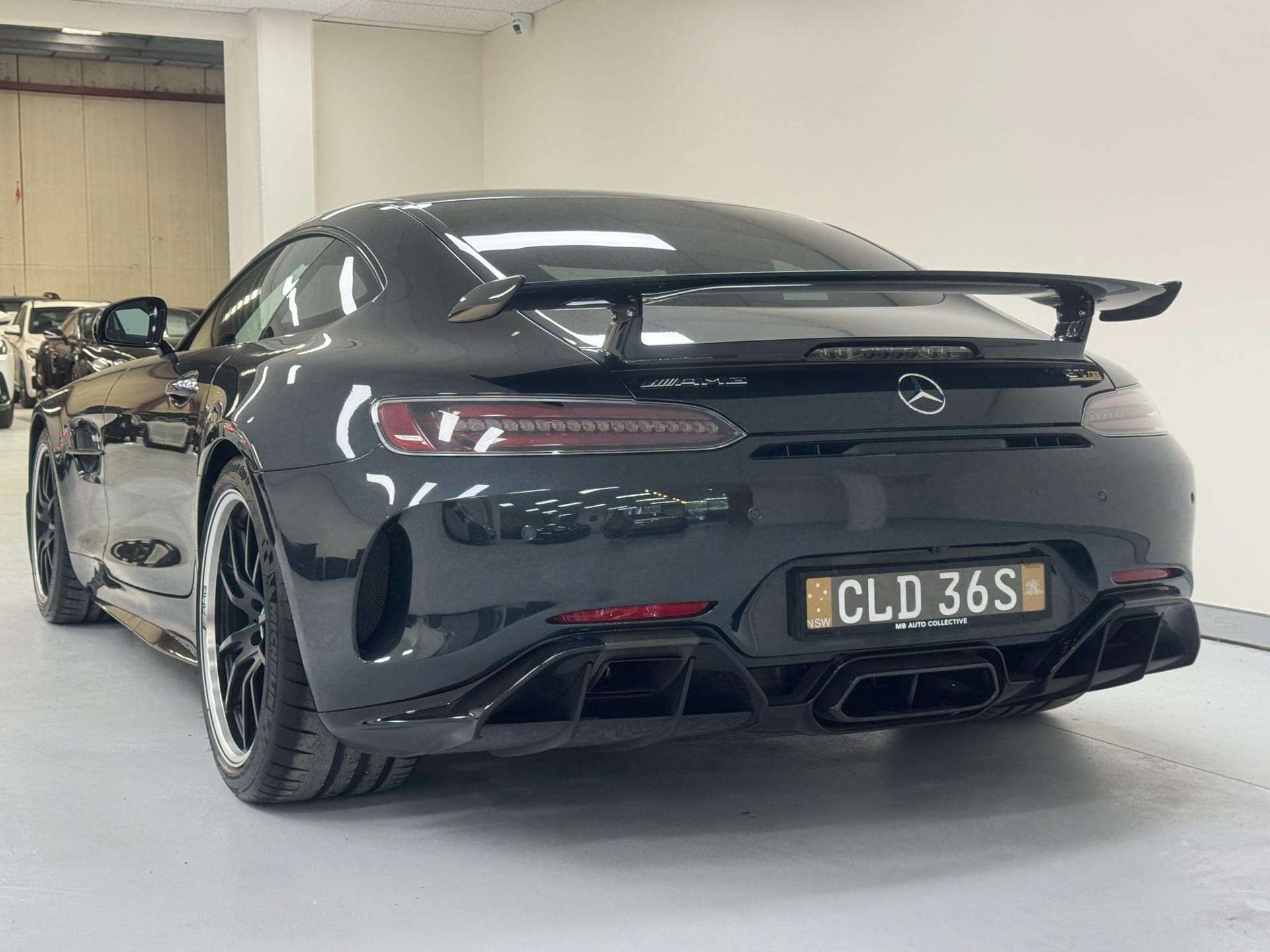 2019 MERCEDES-AMG GT R 190 MY18 in Magnetite Black — rear seats