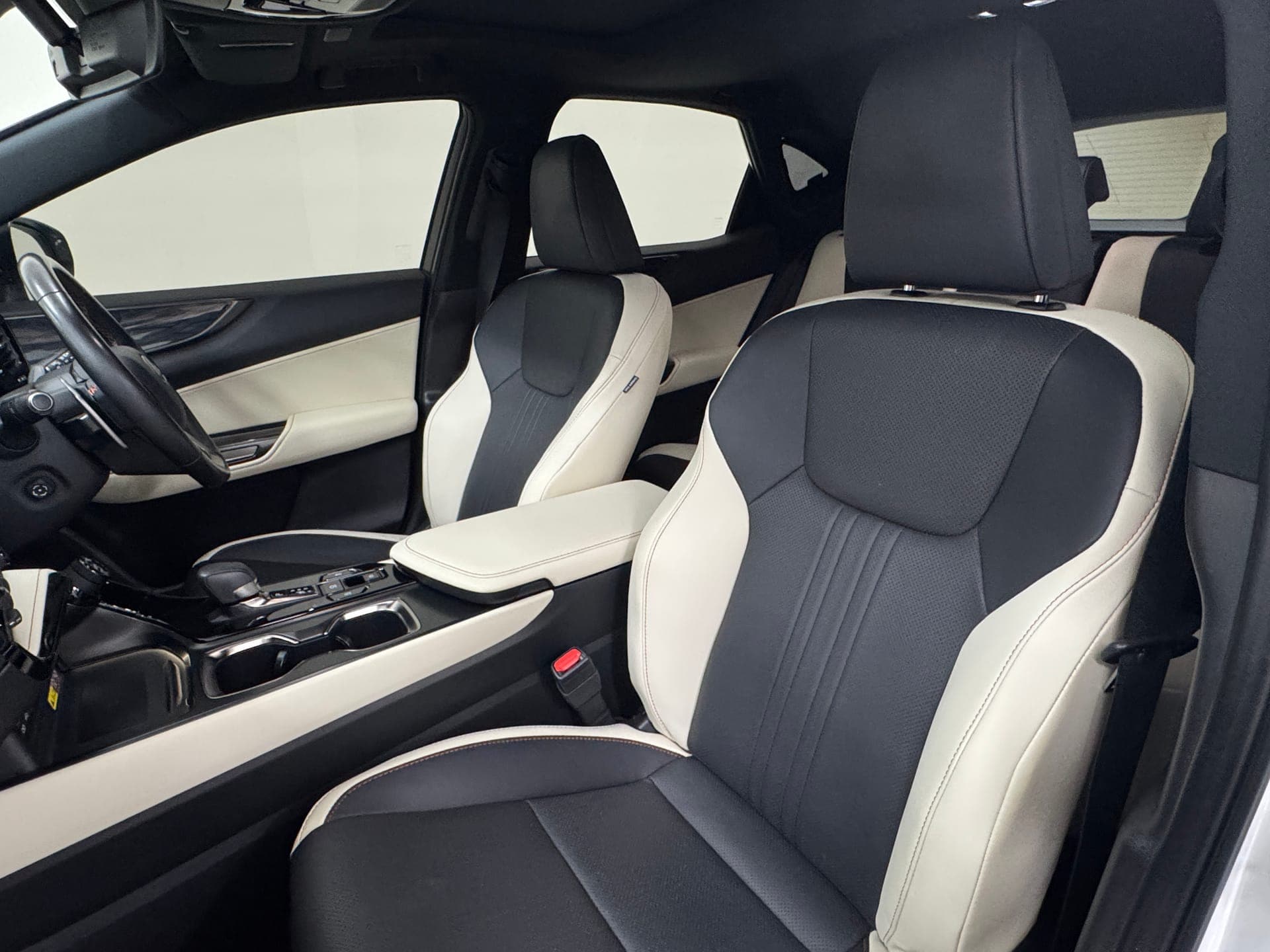2023 Lexus NX250 2WD AAZA20R in White — photo 19