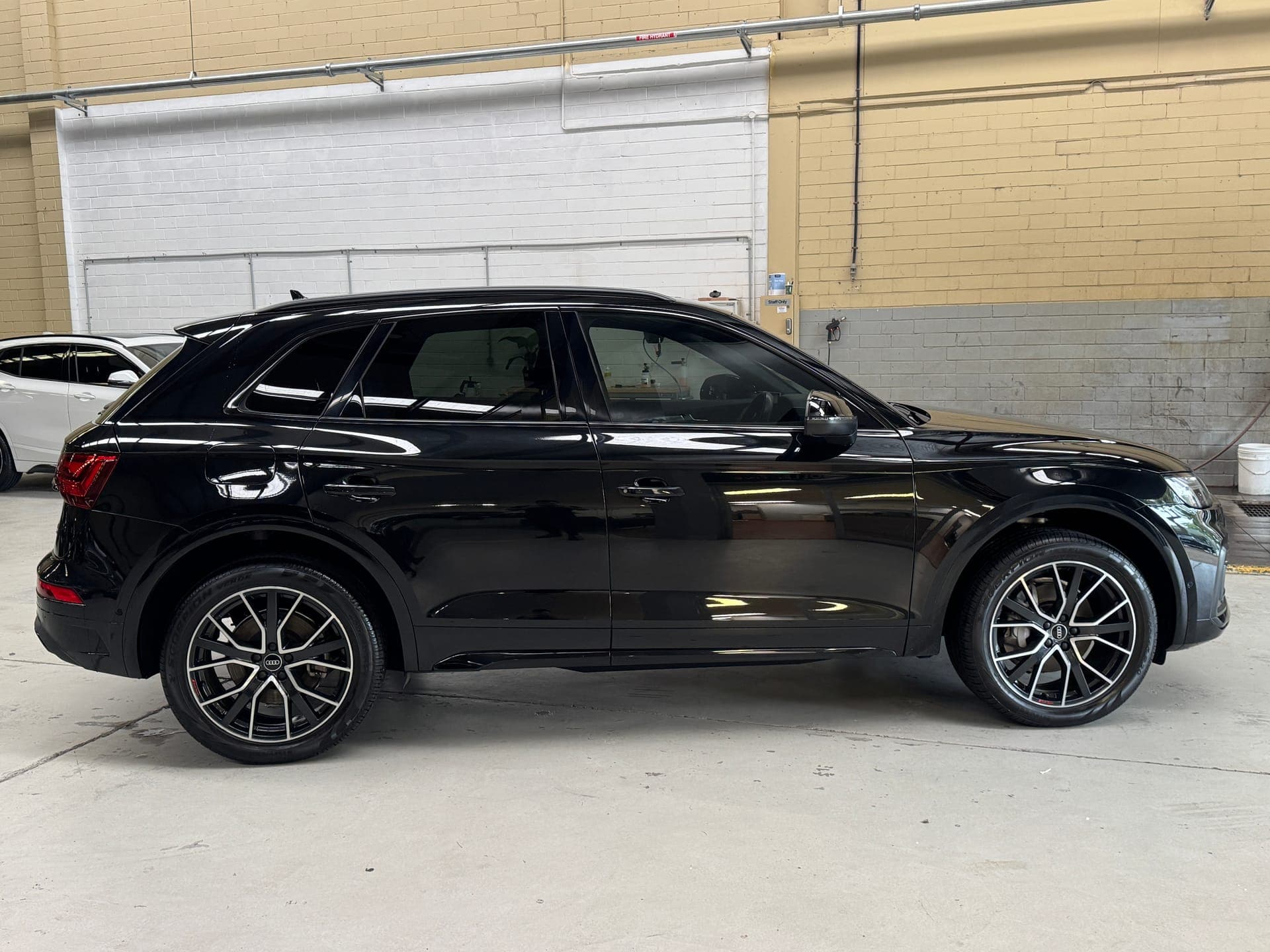 2023 Audi Q5 40 TDI Quattro Sport MHEV in Black — odometer