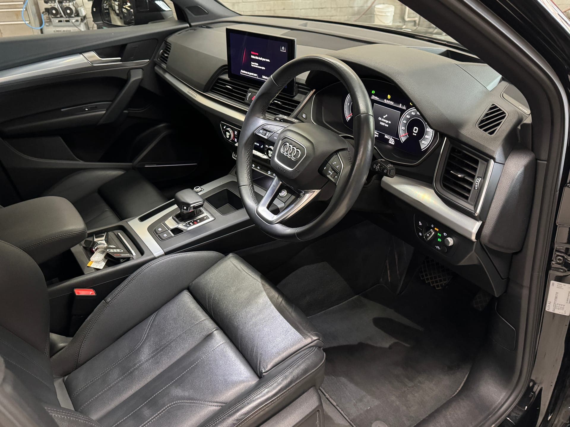 2023 Audi Q5 40 TDI Quattro Sport MHEV in Black — photo 13