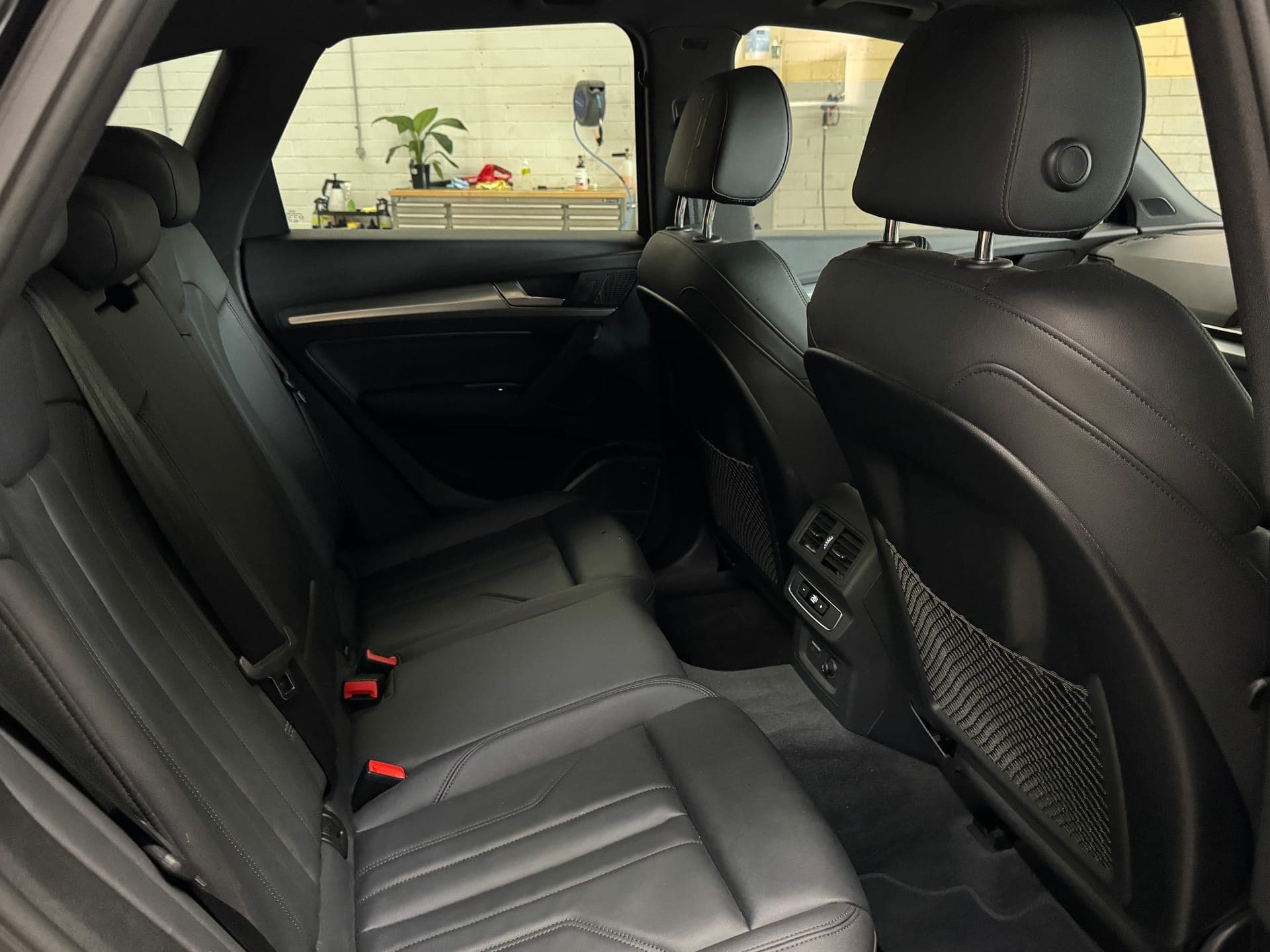2023 Audi Q5 40 TDI Quattro Sport MHEV in Black — photo 22