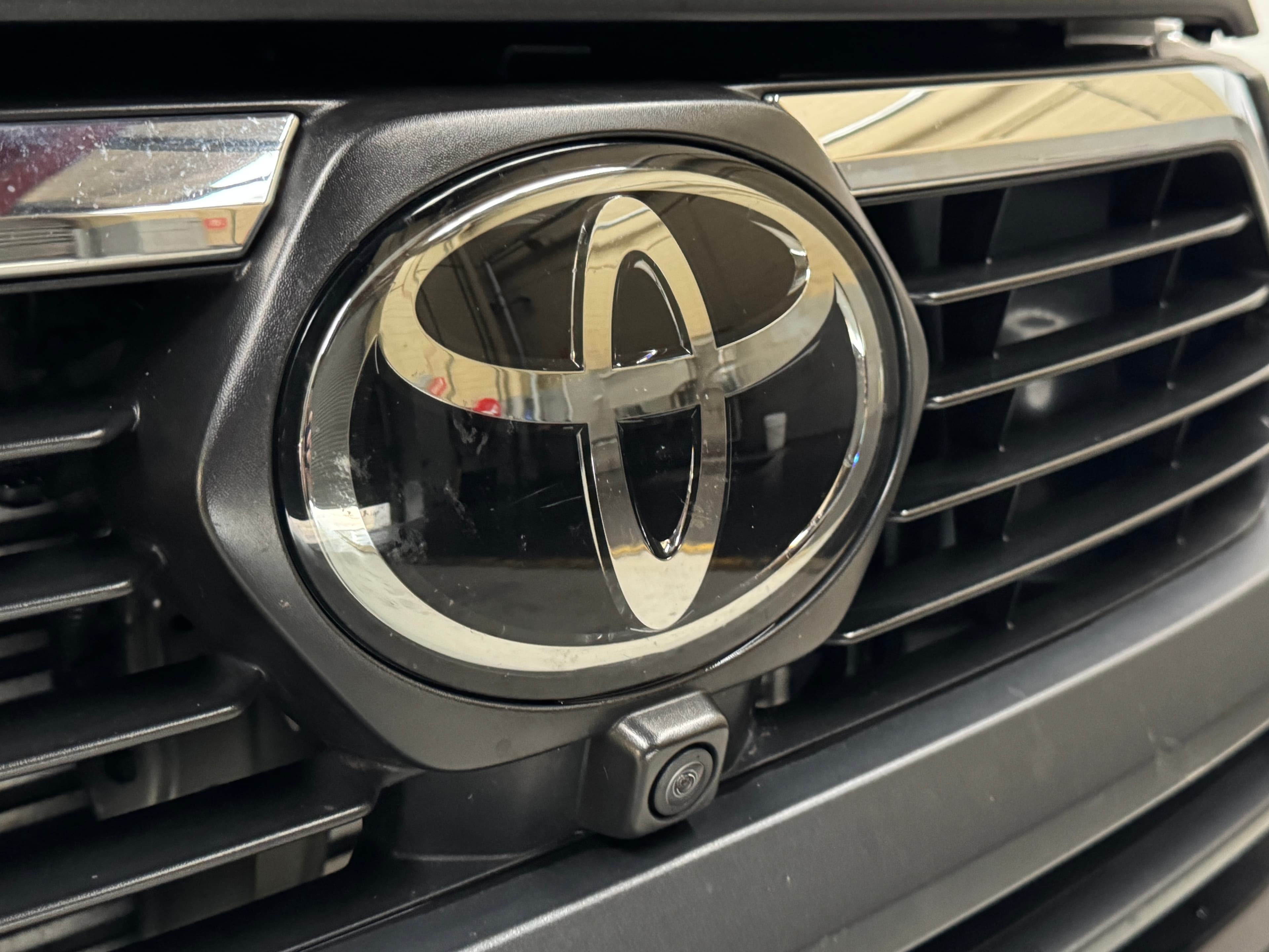 2022 TOYOTA HILUX ROGUE (4x4) GUN126R in BLACK — front seats