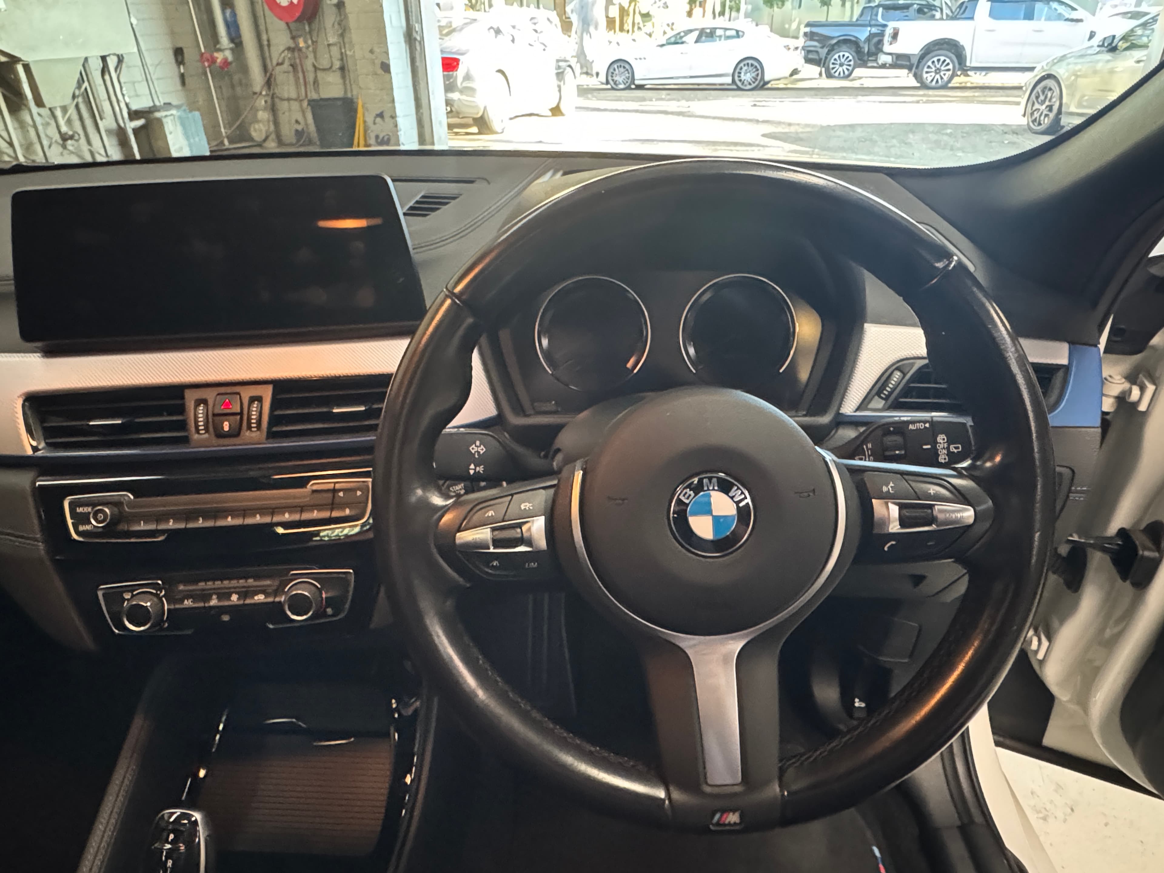 2023 BMW X2 sDrive18i in White — photo 16