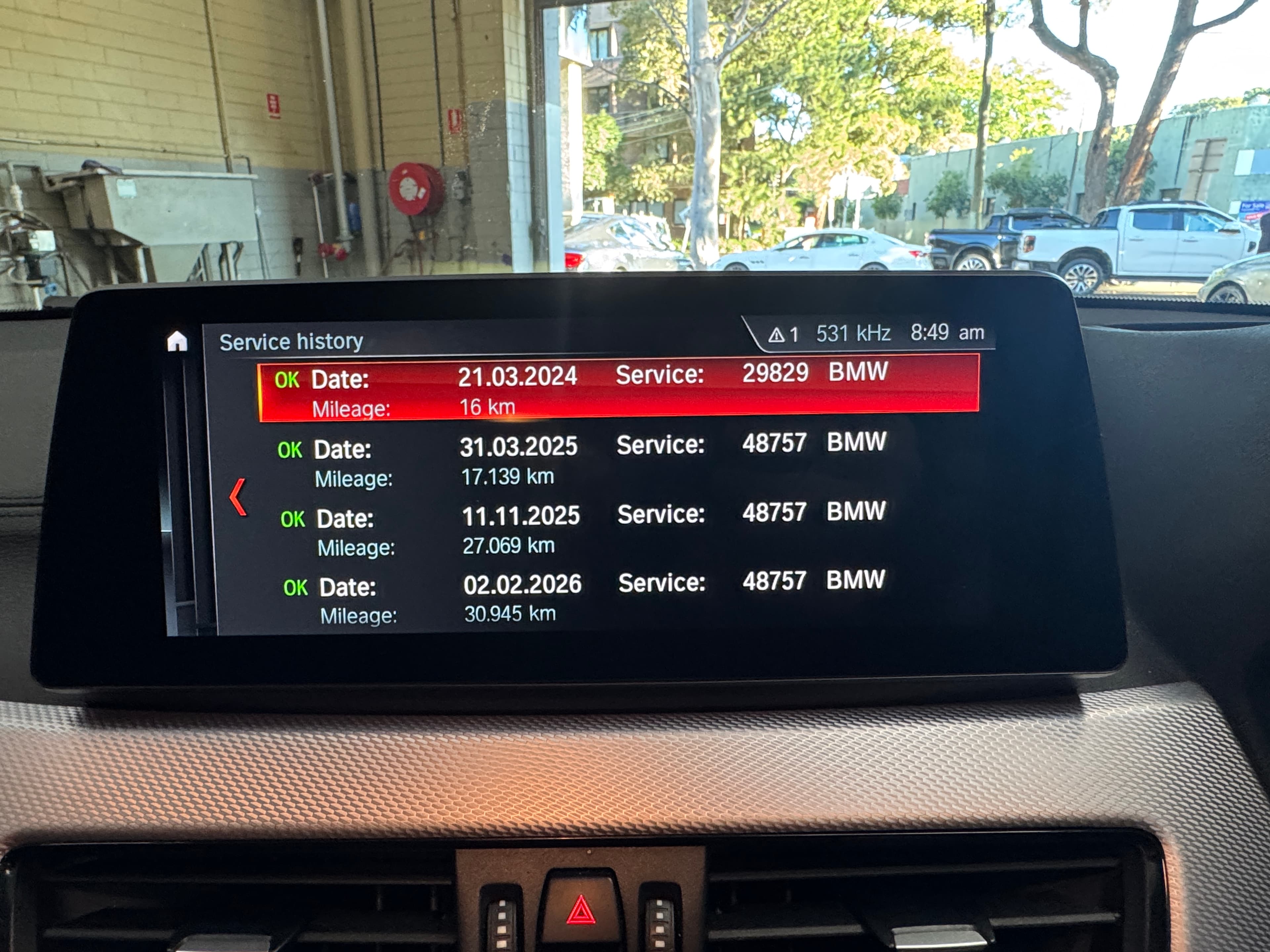 2023 BMW X2 sDrive18i in White — photo 19