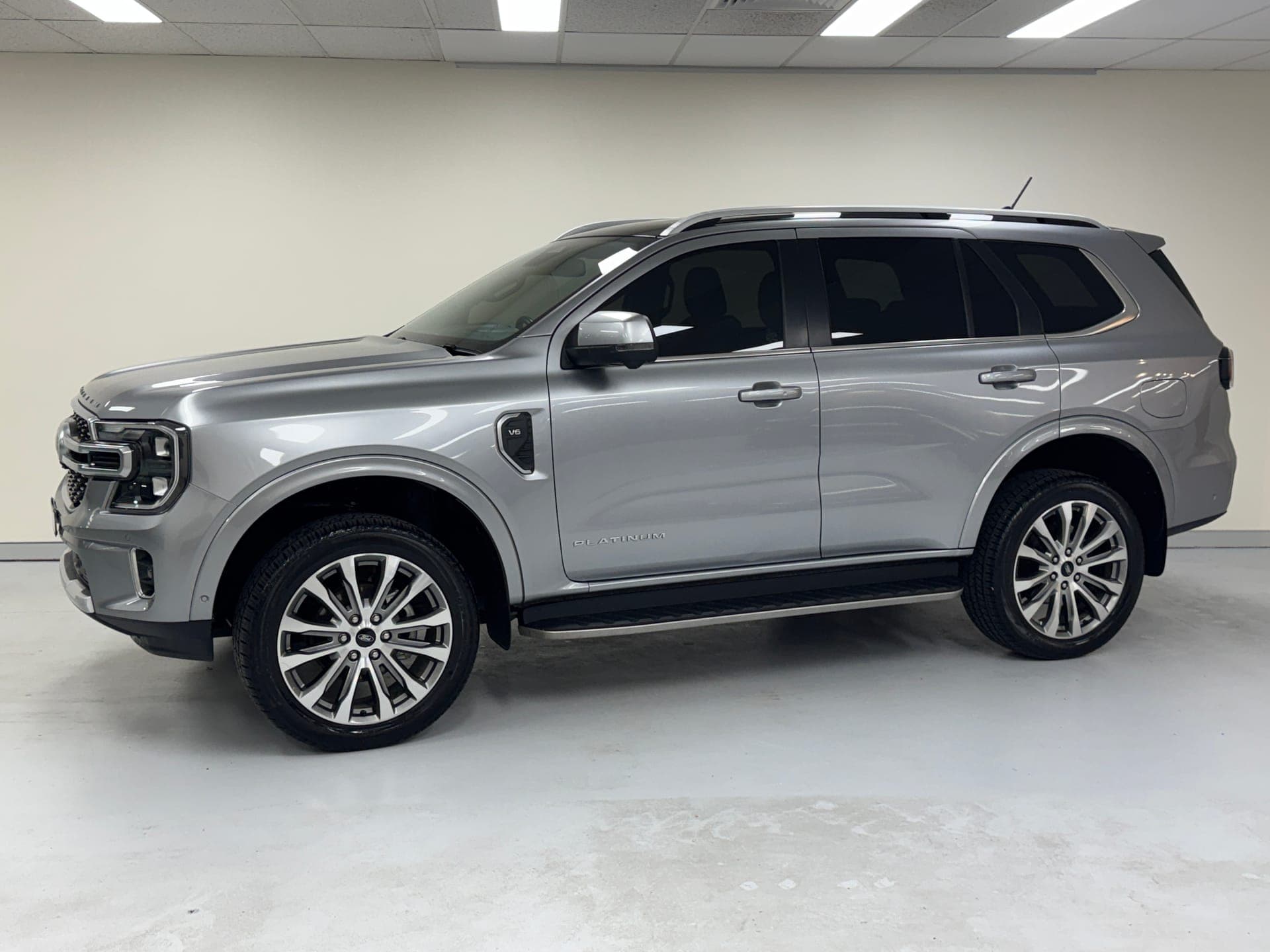2023 Ford Everest Platinum (4WD) UB MY24 in Silver — interior