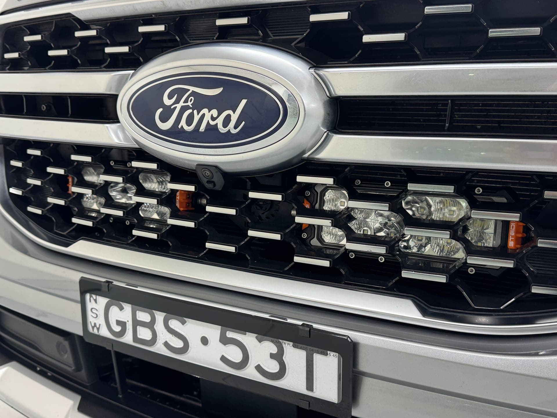 2023 Ford Everest Platinum (4WD) UB MY24 in Silver — photo 13