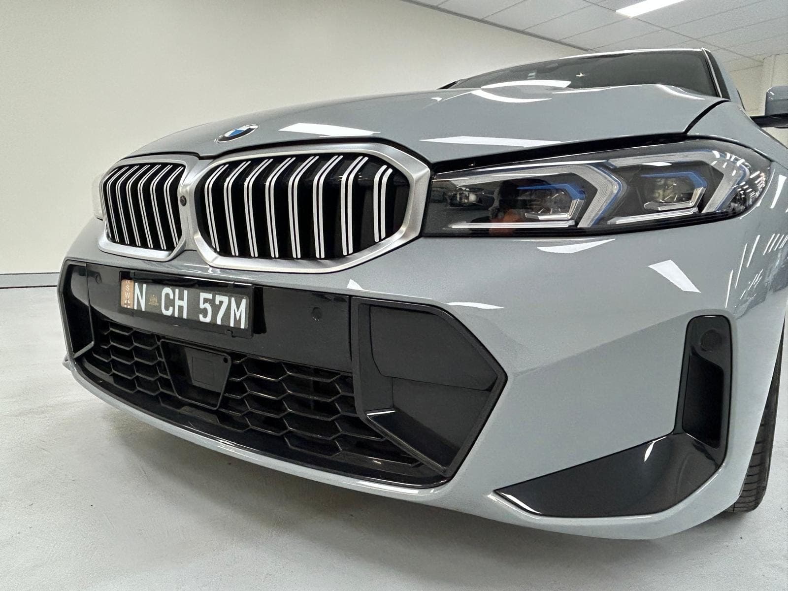 2023 BMW 3 Series 330i M Sport G20 LCI in Grayon — interior