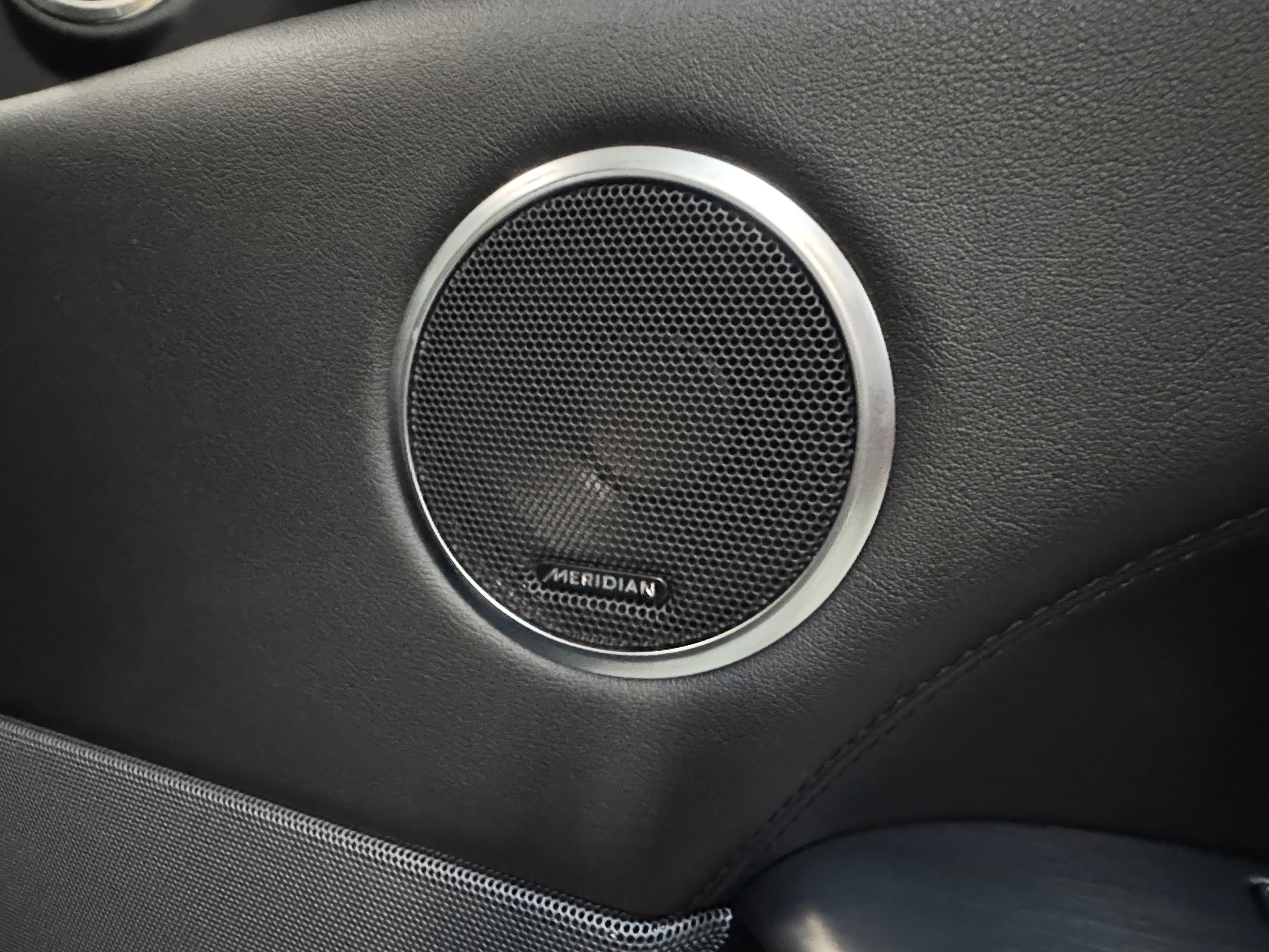 2022 Land Rover Range Rover Sport D250 SE in Black — photo 12