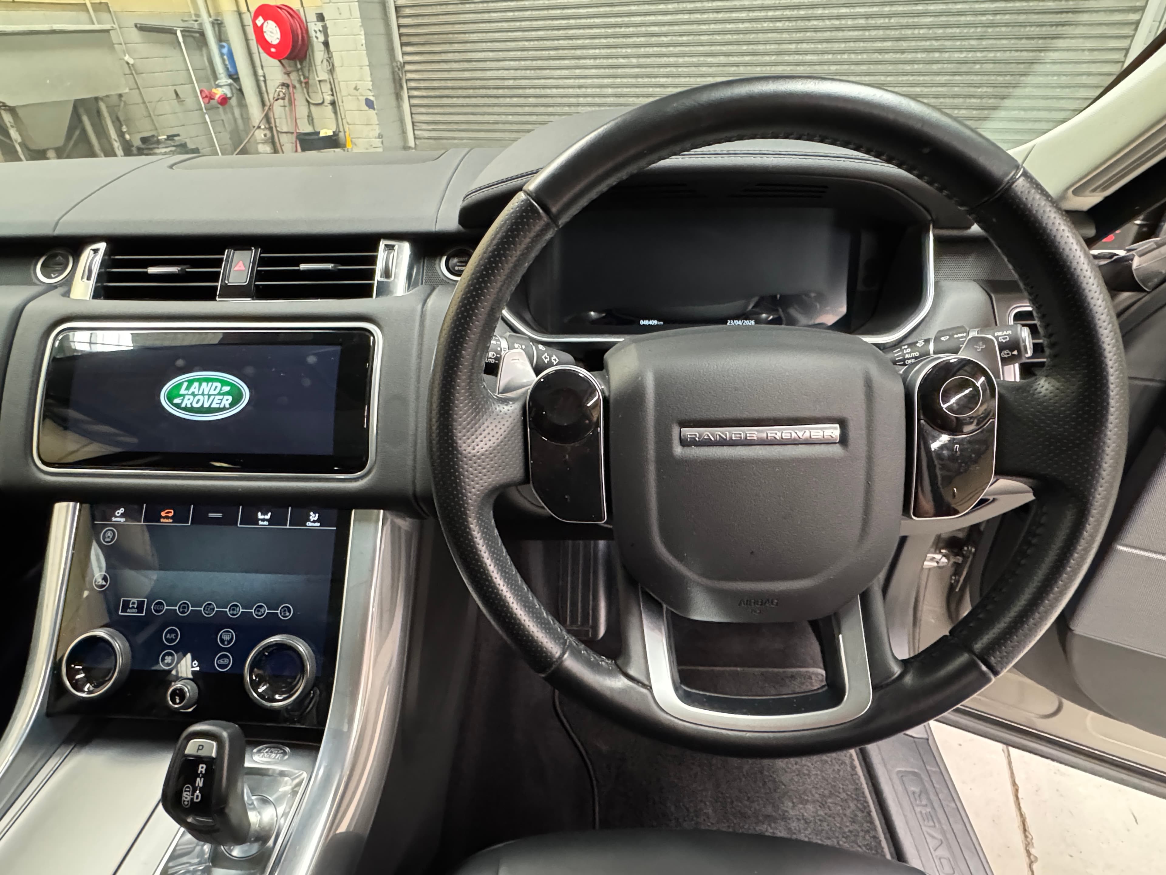 2022 Land Rover Range Rover Sport D300 SE in Silcon Silver — photo 15