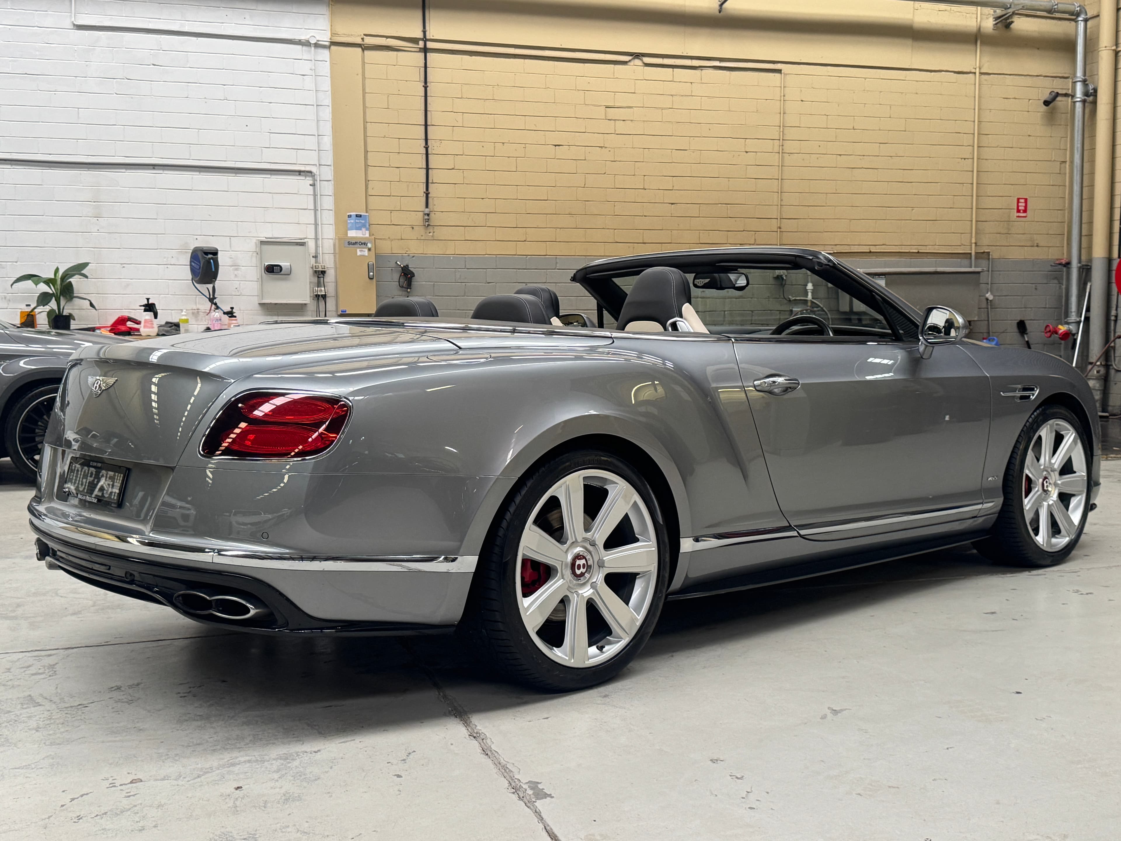 2017 Bentley CONTINENTAL V8S in Hallmark Silver — boot